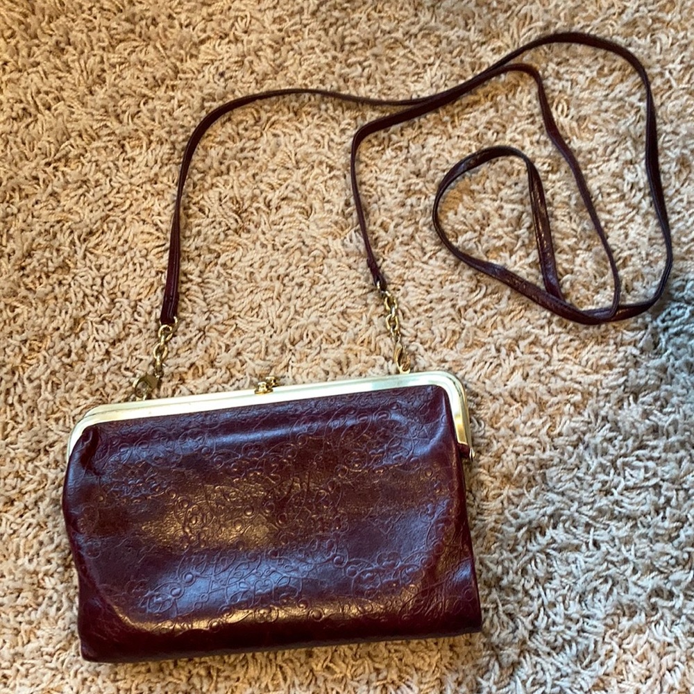 Hobo Leanne Crossbody in Embossed Plum